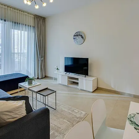 1Bd Apt In Sparkle Tower By Swarovsky Big Capacity دبي المظهر الخارجي الصورة