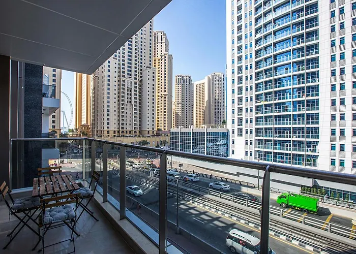 1Bd Apt In Sparkle Tower By Swarovsky Big Capacity